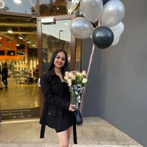 Meet your Posher, Ariana